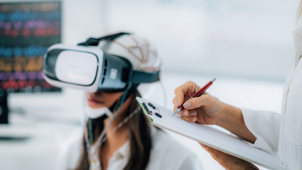 Virtual Reality in Therapy: Healing Through Immersion